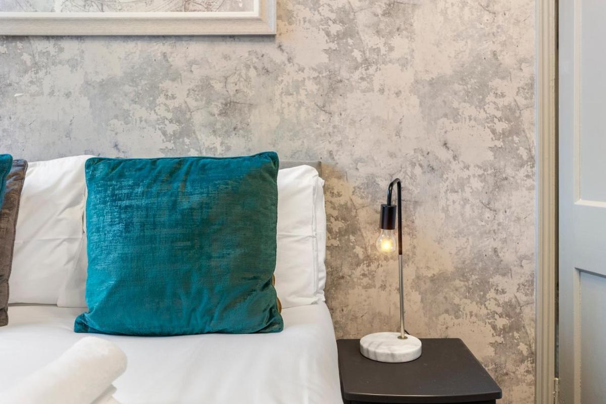 Ctr 1bed Regents Park Next Transport Apartment London